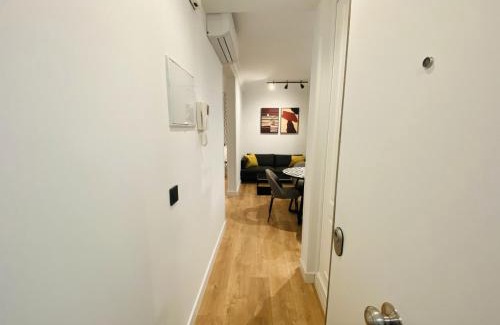Puerta del Angel Apartamento | AH - Estudio Moderno en Madrid Río a 10 Min del Centro