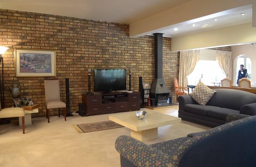 Bedfordview Casa | Ah Ha Guest House