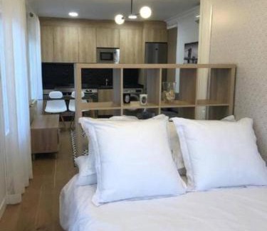 Puerta del Angel Apartamento | AH - Suites Madrid Río