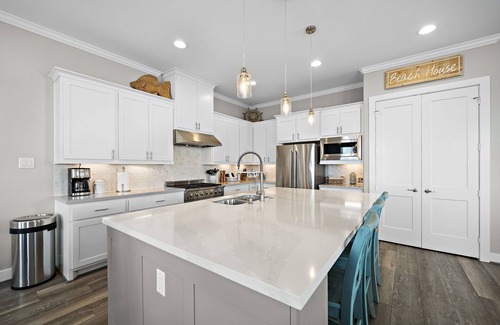 Jamaica Beach Casa | Ahab's Lookout - Gorgeous Views - Pool and Hot Tub!