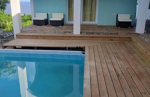 Boston Bay Apartamento | Ahh! (Pool/Ocean View Room w/ Private Bath)