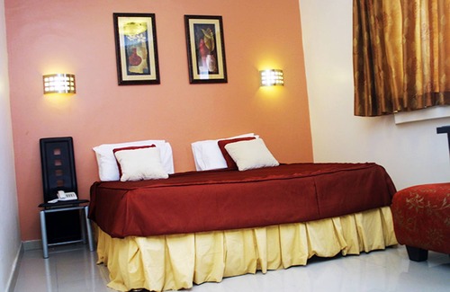 Igbobi Hotel | Ahi Residence