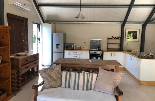 Riebeek Kasteel Apartamento | Ahimsa, a room with a view
