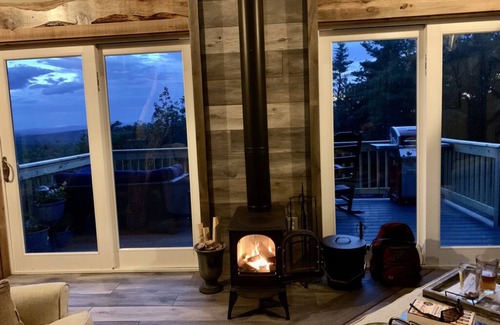 New Sharon Casa | AhKatyAh Cabin, An Oasis of Peace in the Woods