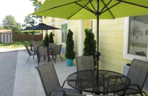 Put-in-Bay Hotel | Ahoy Inn Guesthouse