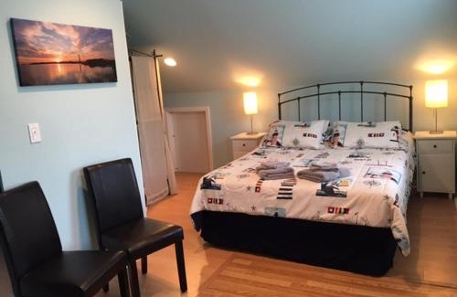 Put-in-Bay Hotel | Ahoy Inn Guesthouse