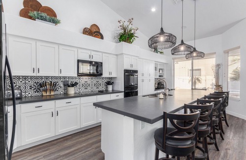 Mountain Park Ranch Casa | Ahwatukee Veteran owned 4bed 2bath Dog Friendly home with heated pool and spa