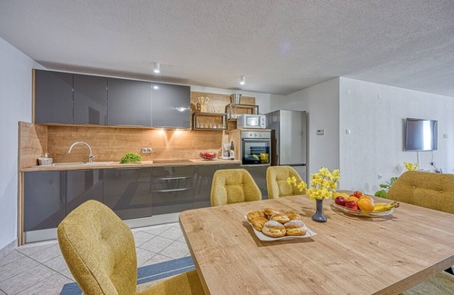 Sveti Martin Casa | Holiday Apartment Aida with Private Pool