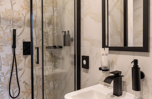 Isola Hotel | Aiello Hotels - Isola Design District