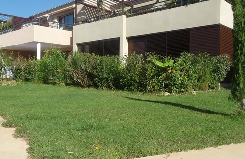 Aigues-Mortes Condominio | Alquiler de apartamento en Aigues mortes con piscina + parking privado