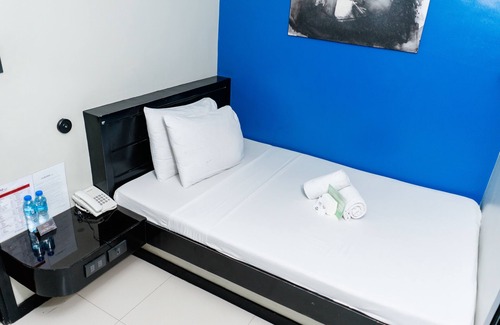 Poblacion District Hotel | Aikiko House