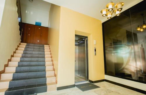 Patong Hotel | Aim House