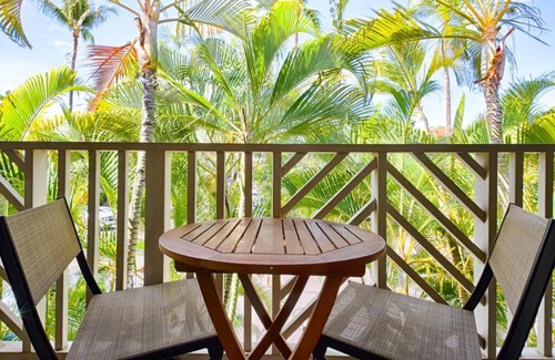 Historic Lahaina Front Street Apartamento | AINA NALU 2BR CONDO BY FRONT ST AND BEACH