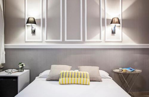Sant Antoni Hotel | AinB B&B Eixample-Muntaner