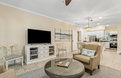Fernandina Beach Condominio | AIP Resort/Spacious/10 Min. Walk to the Beach/Updated Furniture