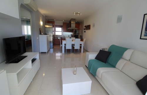 Montes de Alvor Apartamento | CÓMODO T2 AIRE ACONDICIONADO EN RESIDENCIA CON GRAN PISCINA Y TENIS