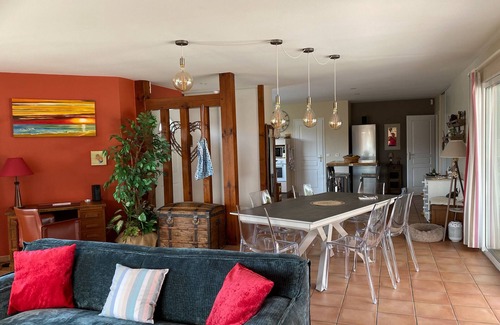 Leon Casa | Air-conditioned 4* Villa Léon heated swimming pool (12.5x5) secured by shutter.