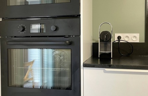 Fabron Apartamento | Air-conditioned apartment with garage, near the sea