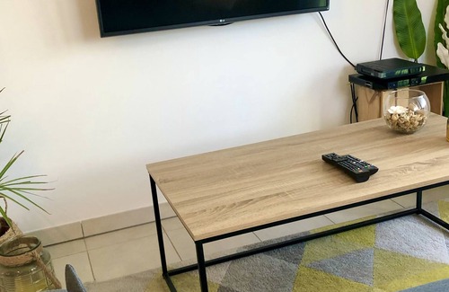 Alenya Apartamento | Air-conditioned, bright and secure apartment 5 minutes from the beach!