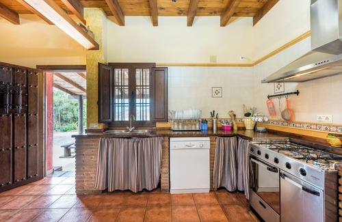 Almogia Casa | Casa de campo con aire acondicionado, piscina, terraza y Wi-Fi