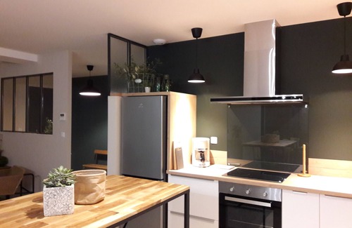 Aigueze Casa | AIR-CONDITIONED HOUSE IN AIGUEZE WITH SWIMMING POOL SLEEPS 2 TO 6 GORGES DE L' ARDECHE