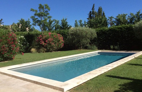 Paradou Casa | Casa climatizada con piscina climatizada.