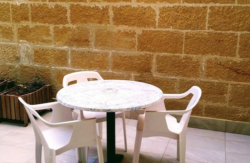 Marsalforn Casa | Air conditioned seafront with own entrance, parking, kitchen