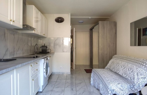 La Madeleine Apartamento | Air-conditioned studio district Bornala
