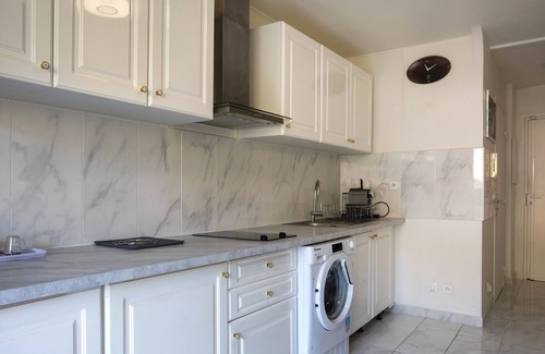 La Madeleine Apartamento | Air-conditioned studio district Bornala