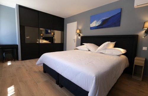 Mouries Villa | Air-conditioned villa heated pool Alpilles, sleeps 8 LS1-456