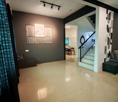 Simpang Casa | Air-home M1 Simpang near Aulong Econsave, 4BR, 10pax, Netflix