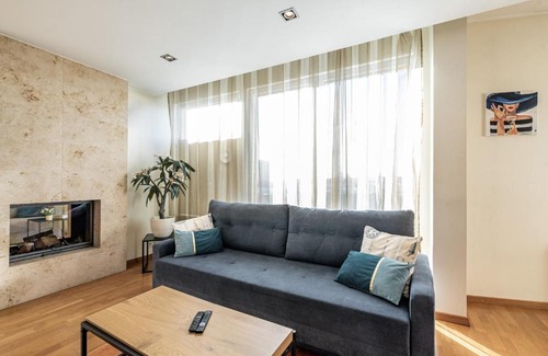 Kesklinn Apartamento | AirHome - The Admiral House