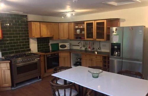 Strathyre Cama Y Desayuno | Airlie House Self-Catering