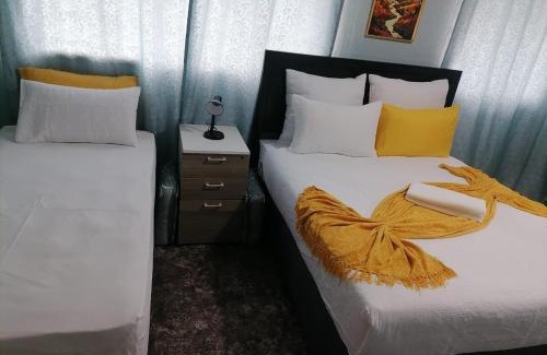 Kempton Park Casa | Airport Afriquintus Guest House