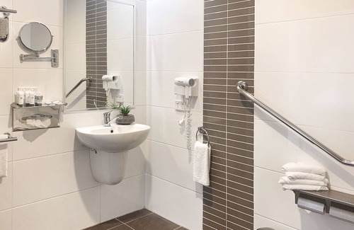 Hamilton Hotel | Airport Ascot Motel