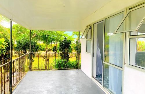 Fua'amotu Casa | Airport Cottage - Private Twin Room