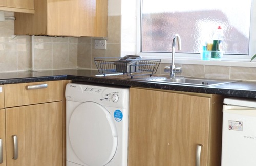 London Borough of Hounslow Casa | Airport Garden Rooms