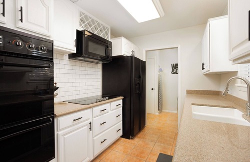 North San Antonio - SAT Casa | Airport Paradise-Pool-Game Room