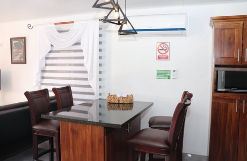 Cacique Apartamento | Airport SJO Residence 2 Edward & Familia