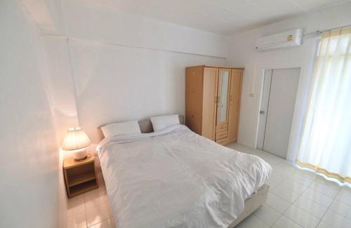 Srisa Chorakhe Noi Apartamento | Airport View Apartment Cozy room near Airport