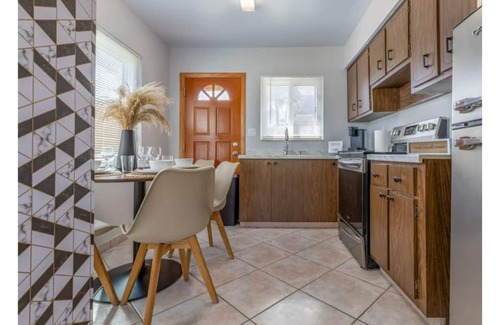 Melaleuca Gardens Apartamento | AirportHouse – Modern 1BR near FLL Airport w/ Wi-Fi, Smart TV & Free Parking