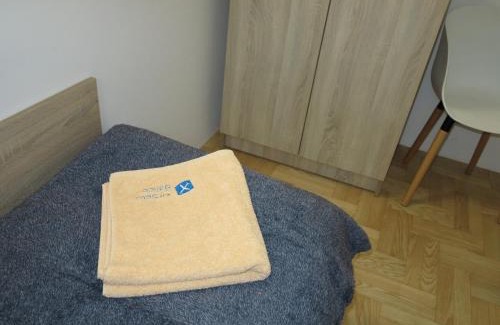 Cholerzyn Apartamento | AirSpot Balice