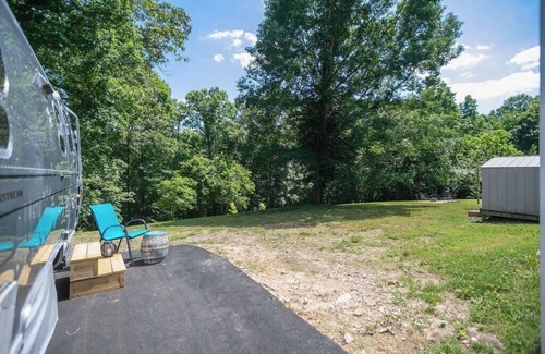 Franklin Casa | Airstream Camping Getaway in Liepers Fork