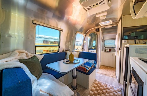 Valle Casa | Airstream w/ Private Hot Tub (Unit H) - 5 Person Airstream with Private Hot Tub