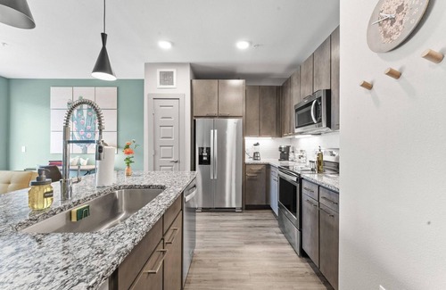 Montopolis Apartamento | Airy 1BR King Suite Close to Downtown w Fast Wifi