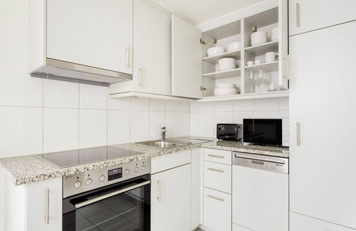 Allschwil Apartamento | Airy Allschwil 3 Room w/ Storage Room, nr Tram & Market, by Blueground