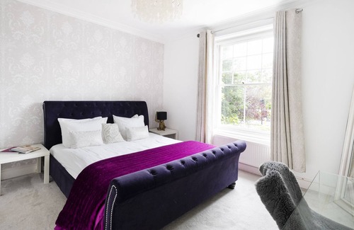 Hanham Casa | Airy and Bright - Superb Bristol Home With Garden