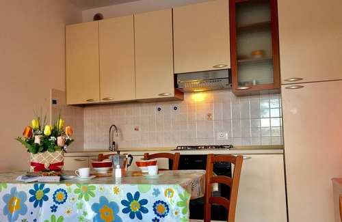 Rosapineta Apartamento | Amplio apartamento con balcón - Beahost
