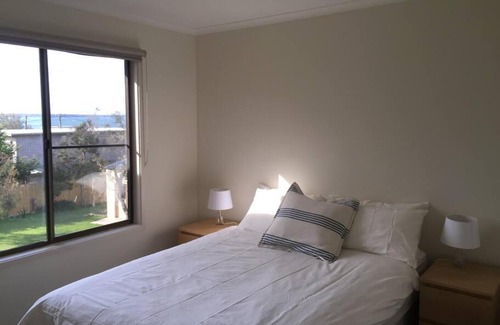 Ventnor Casa | Airy Beach Escape in Ventnor