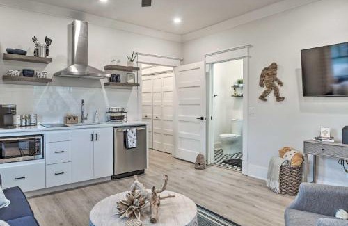 Downtown Apartamento | Airy Bentonville Studio Less Than 1 Mile to City Square!